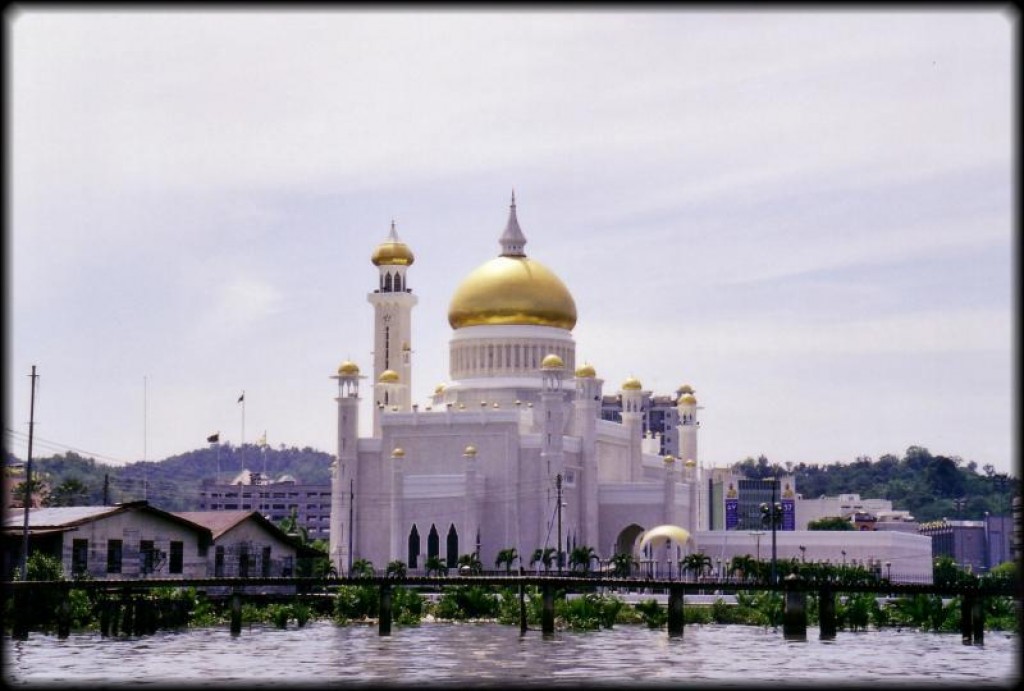 Omar Ali Saifuddin Mosque as seen from our boat trip.
