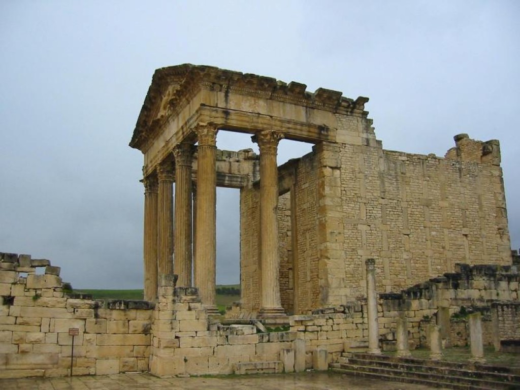 Dougga's Capitol was a gift presented to the city in 166 by the Marcius family. It's walls are constructed using the building technique 'opus africanum'
