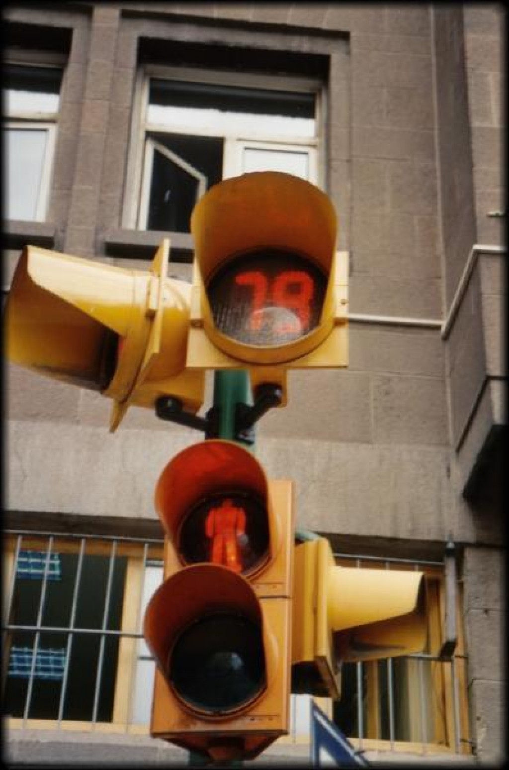 The traffic lights have timers on them to let pedestrians know how long they have to cross.  And people couldn't stop laughing at us for taking a photo of a traffic light.