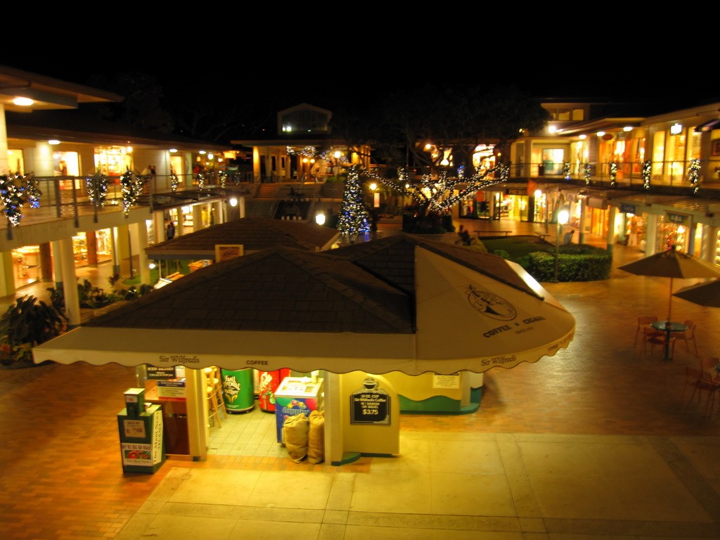 Whalers Village Shopping Mall
