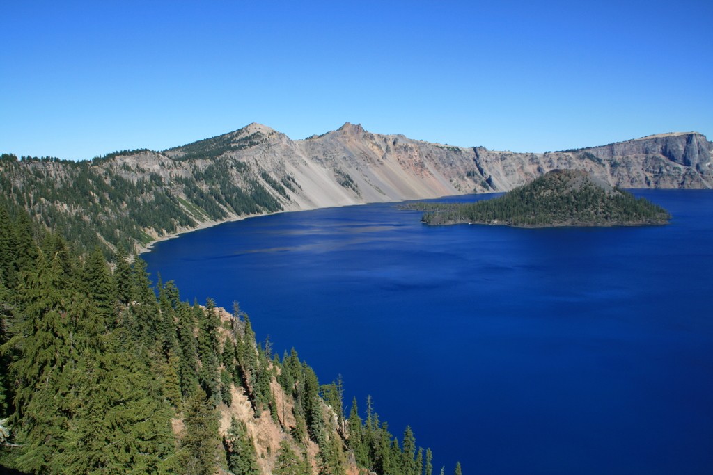 Crater Lake, Oregon was a fun road trip, with lots of beautiful views