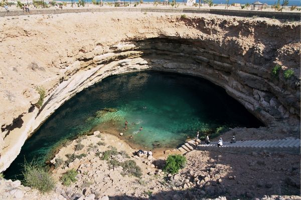 Ian and Wendy's Travel Blog Bimah Sink-Hole, on the way to Wadi Shab